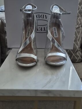 Steve Madden Martyne Metallic Silver Crisscross Ankle-Strap Heels